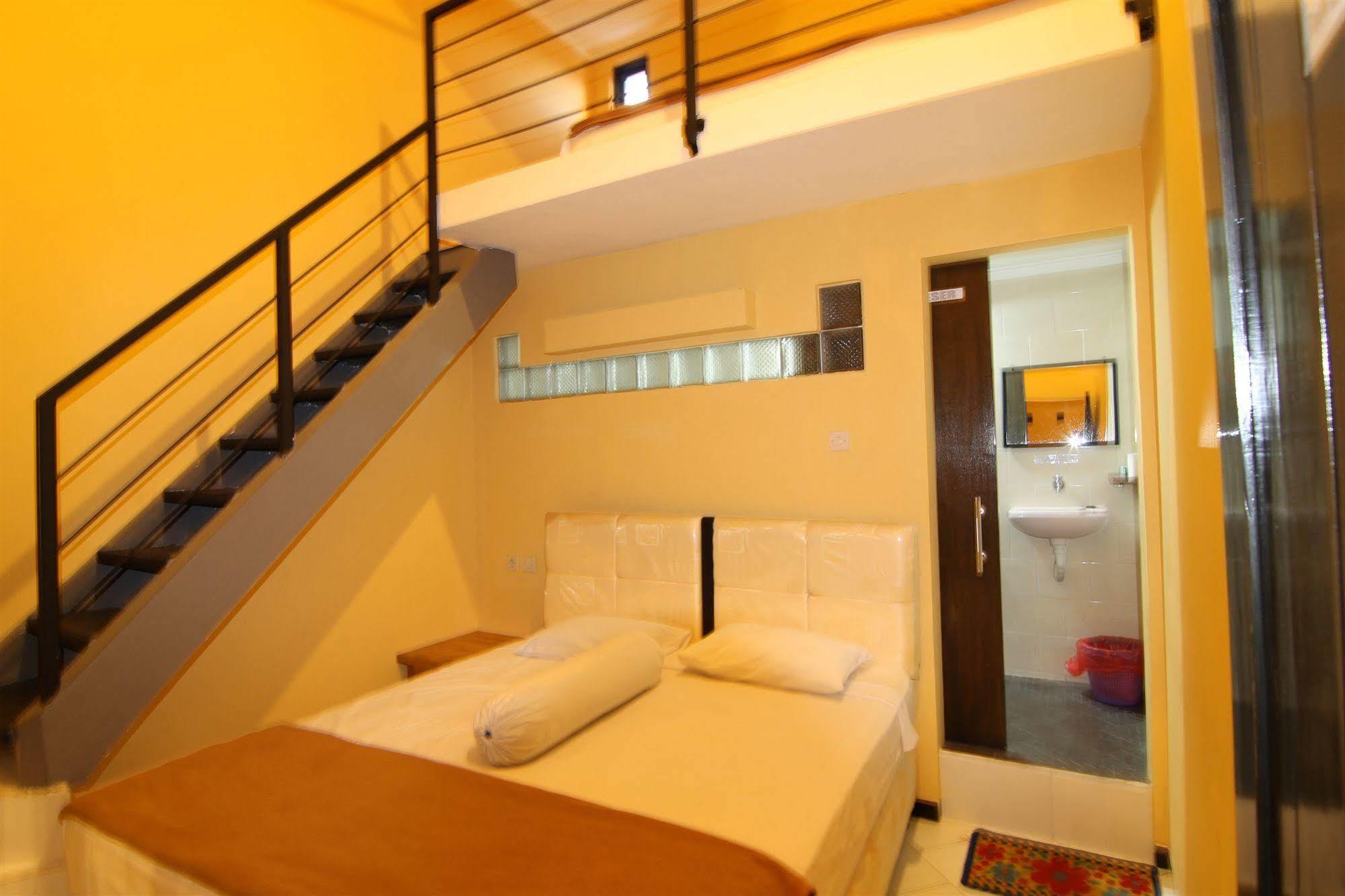 Ct1 Bali Bed & Breakfast Кута Экстерьер фото