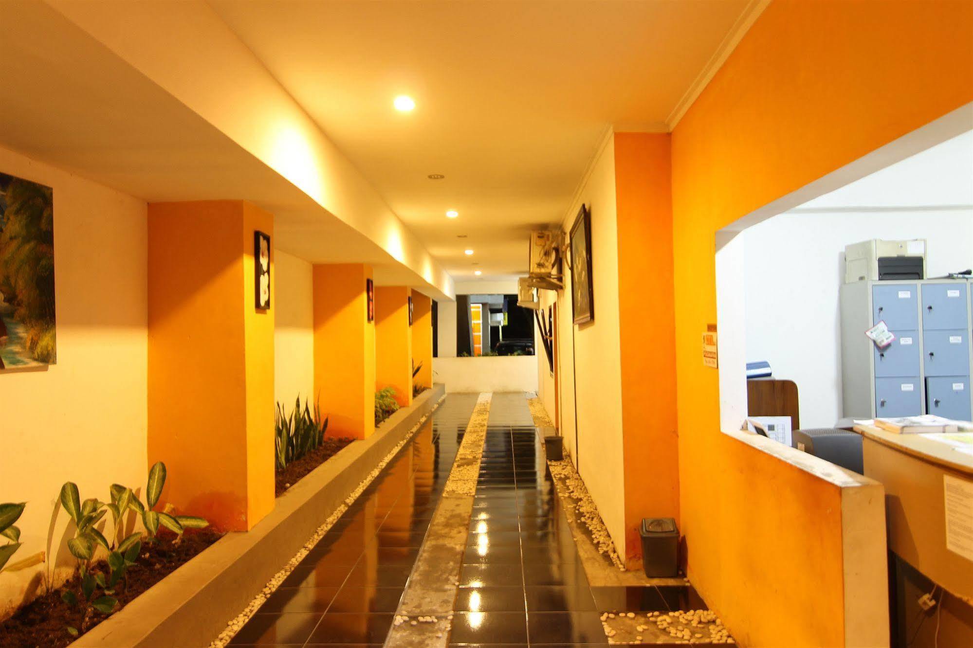 Ct1 Bali Bed & Breakfast Кута Экстерьер фото